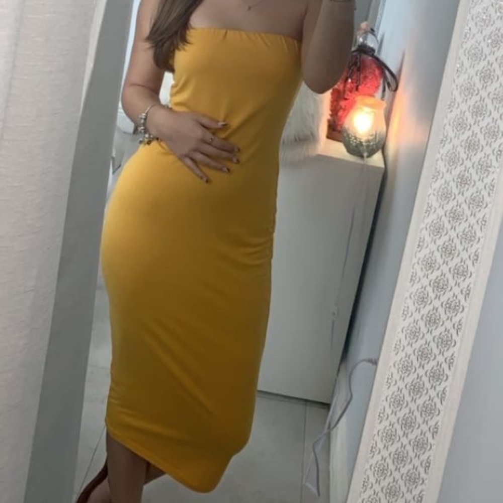 Mustard yellow bodycon dress